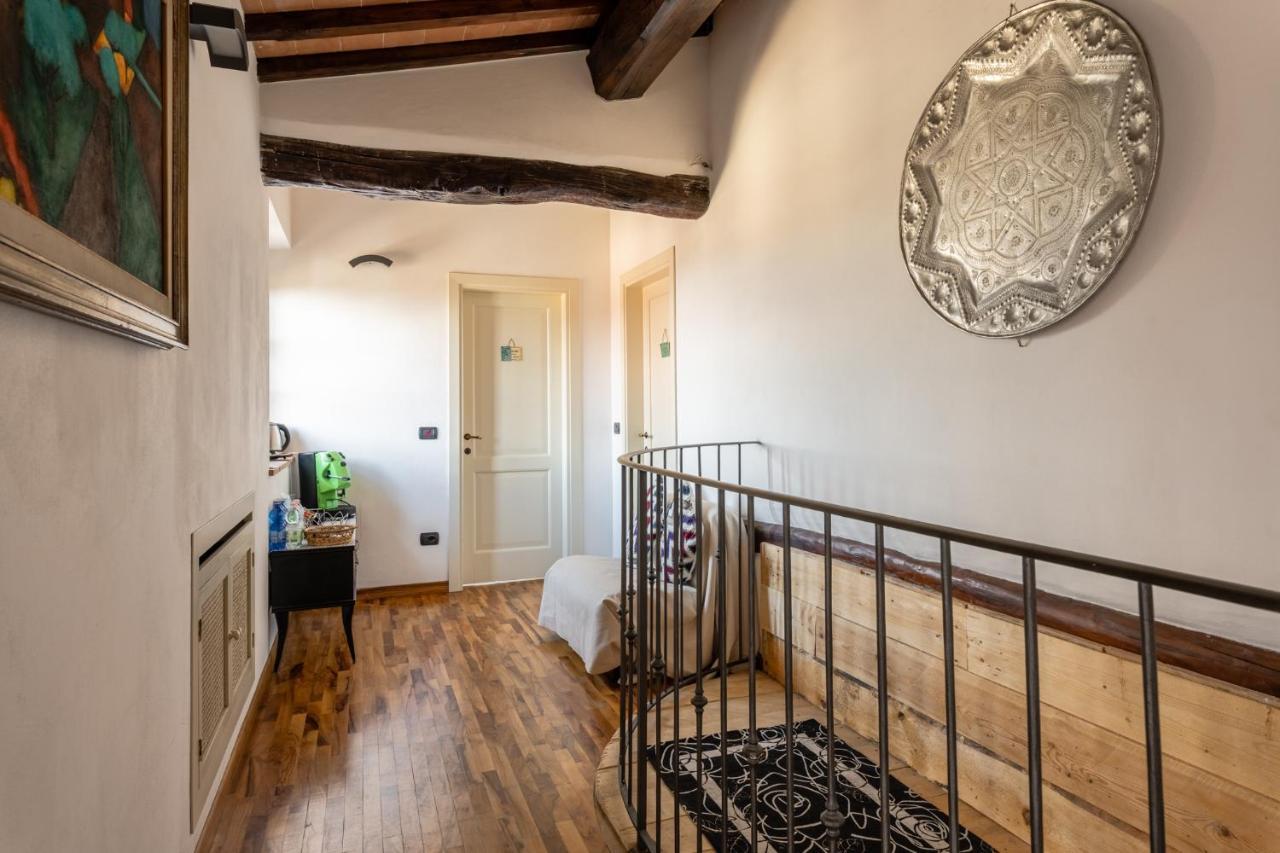Casa Vecchia Rooms And Parking Гамбасси-Терме Экстерьер фото